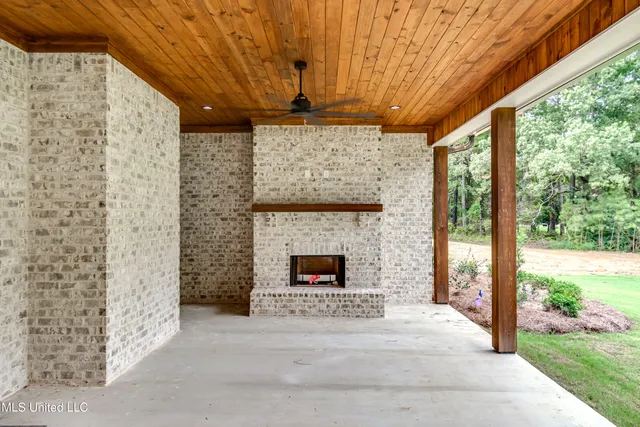 $819,900 | 517 Central Circle, Flowood, MS 39232