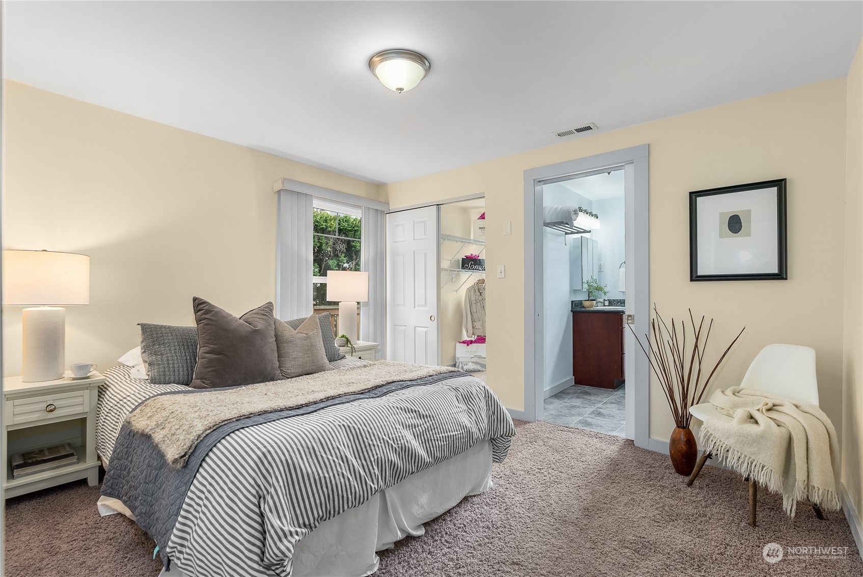 5915 Southwest Admiral Way Seattle, WA 98116 - Photo 17 of 31 a bedroom with a bed and a couch