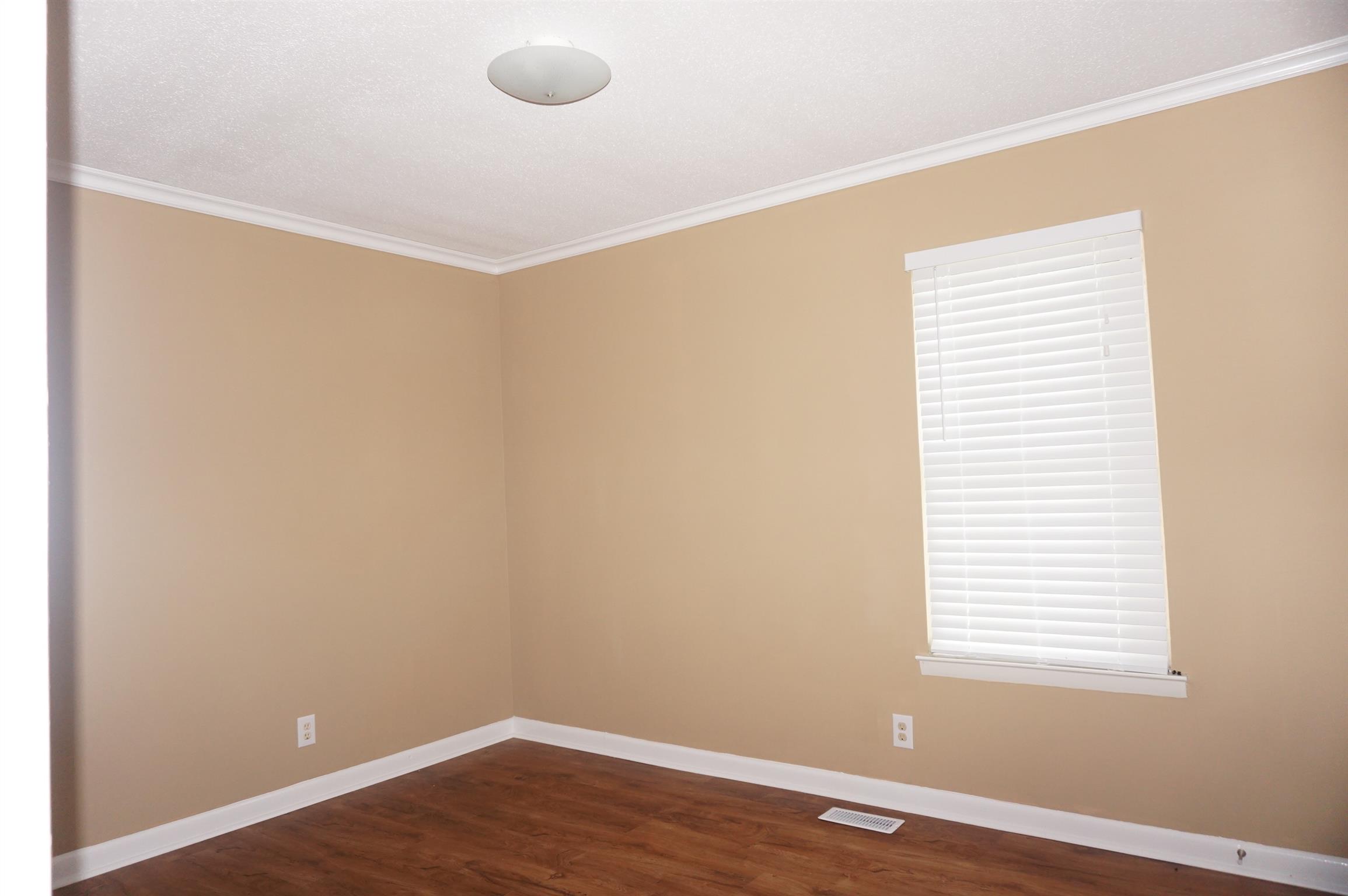 305 Gomer Road Clarksville, TN 37042 - Photo 13 of 19 Gallery Image 13