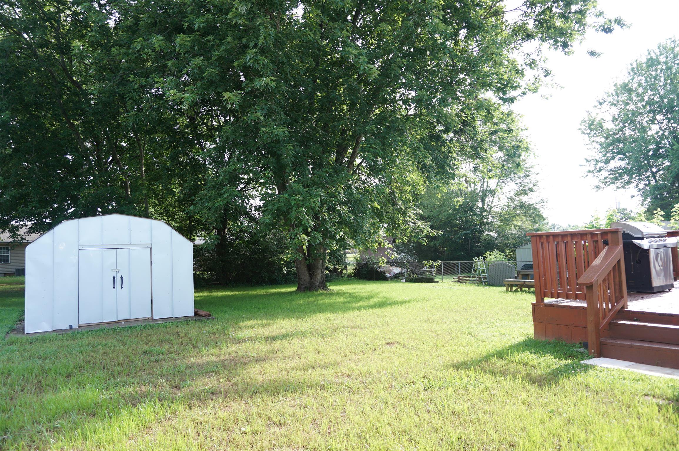 305 Gomer Road Clarksville, TN 37042 - Photo 18 of 19 Gallery Image 18