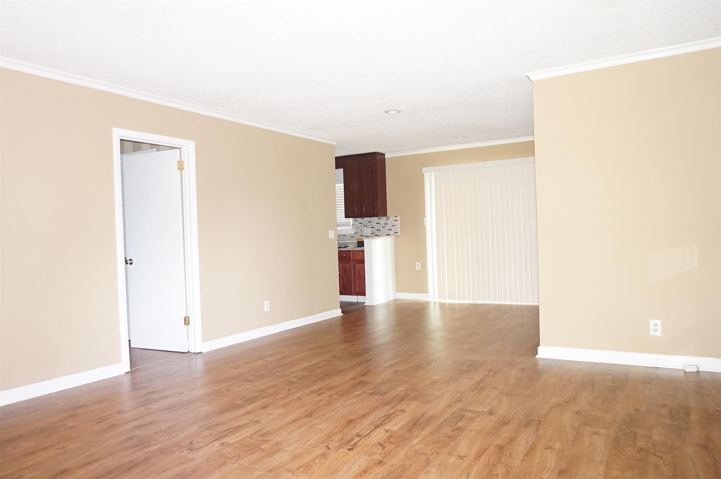 305 Gomer Road Clarksville, TN 37042 - Photo 2 of 19 Gallery Image 2