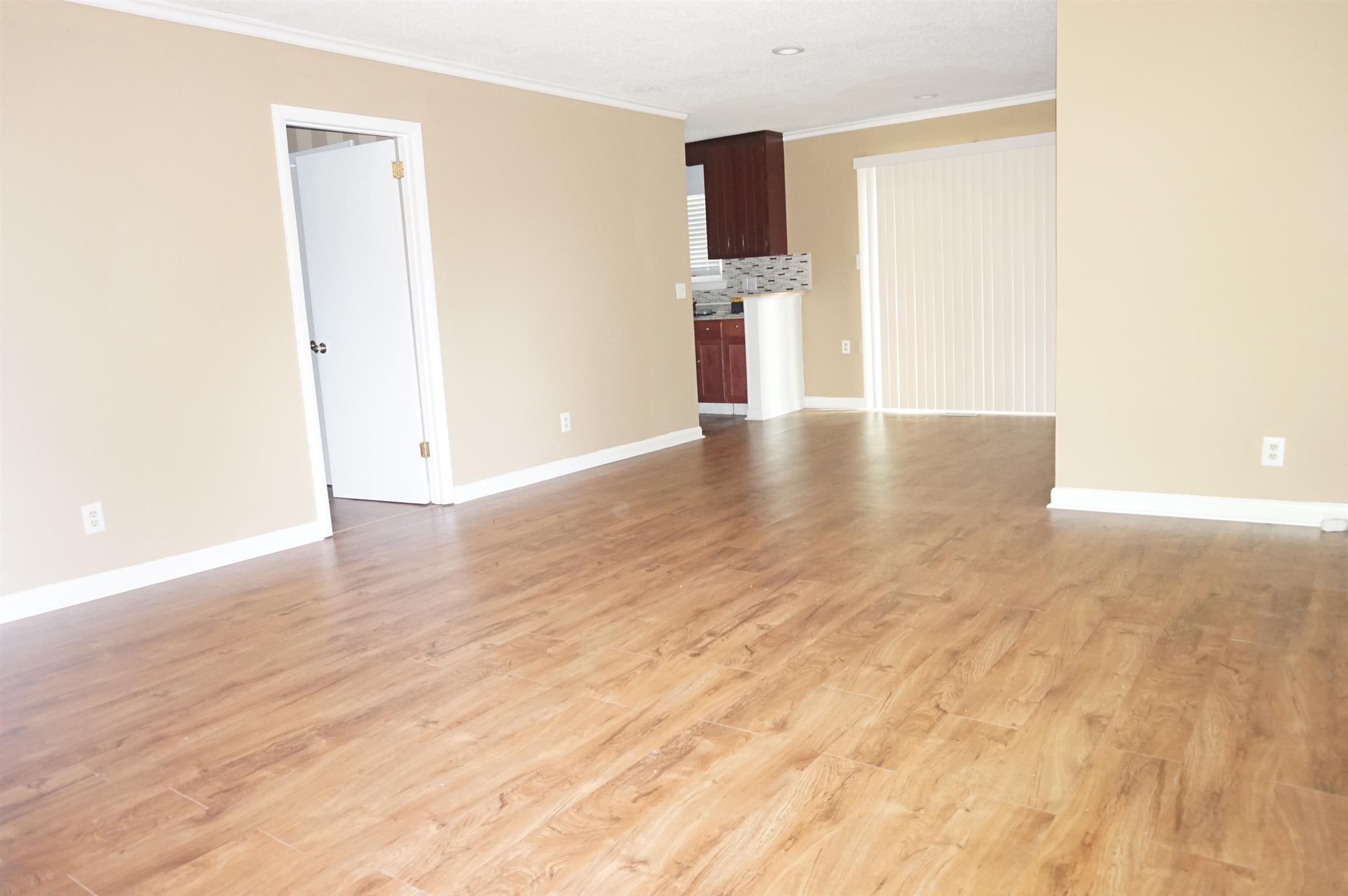 305 Gomer Road Clarksville, TN 37042 - Photo 5 of 19 Gallery Image 5