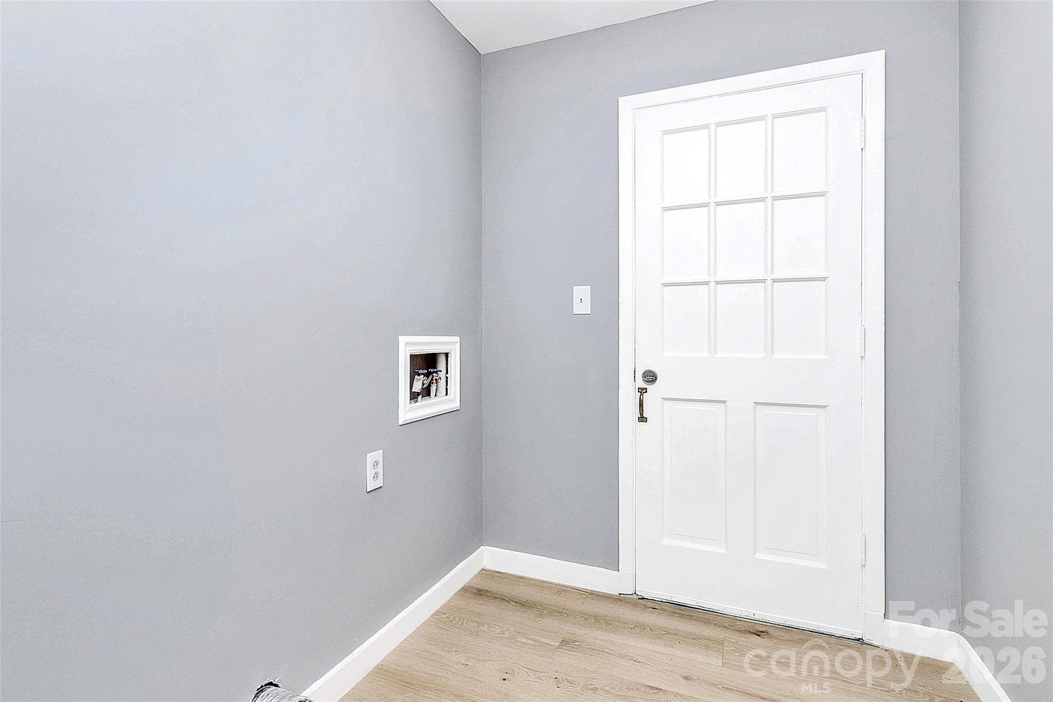 7118 April Ridge Lane Charlotte, NC 28215 - Photo 13 of 16