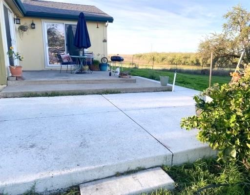 124 Wyer Road Arbuckle, CA 95912 - Photo 27 of 43 a house view with a outdoor space