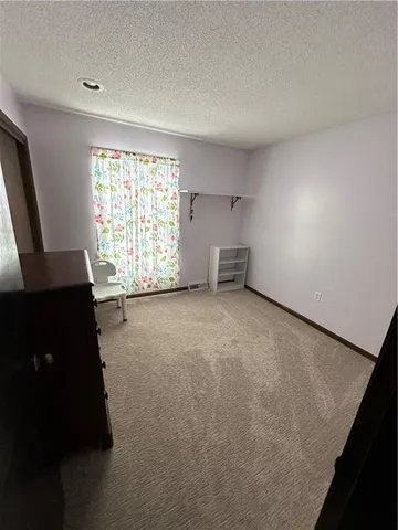 $330,000 | 10817 West 70th Terrace, Shawnee, KS 66203