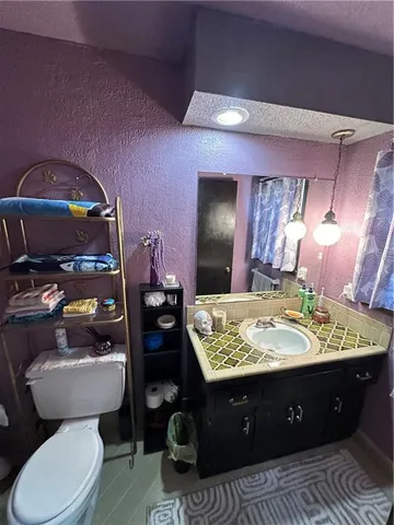 $330,000 | 10817 West 70th Terrace, Shawnee, KS 66203