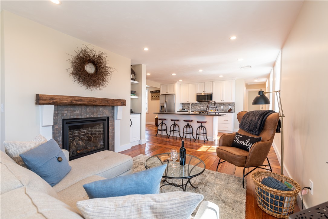 2211 Mendon Road Cumberland, RI 02864 - Photo 12 of 36