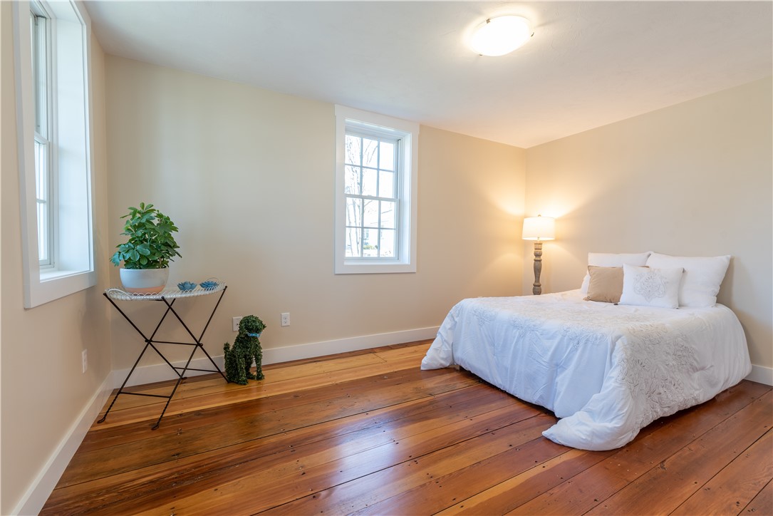 2211 Mendon Road Cumberland, RI 02864 - Photo 20 of 36