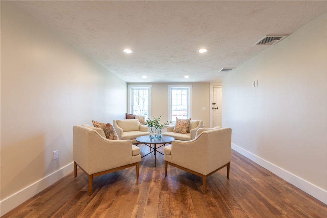 2211 Mendon Road Cumberland, RI 02864 - Photo 21 of 36