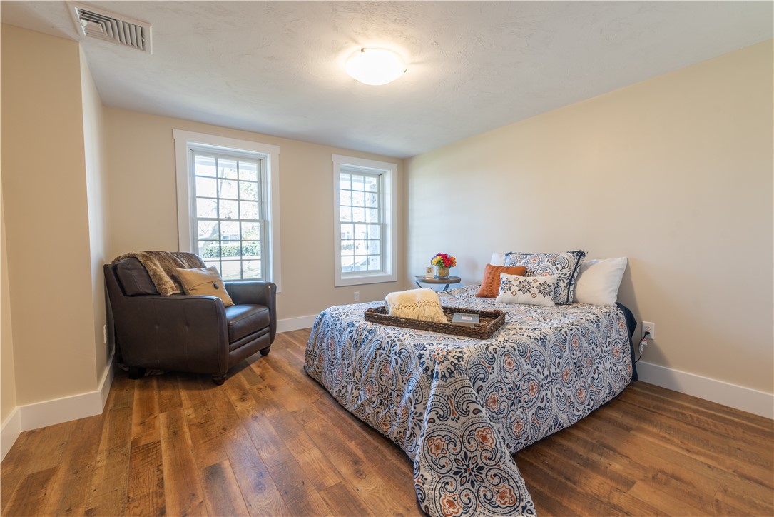 2211 Mendon Road Cumberland, RI 02864 - Photo 25 of 36