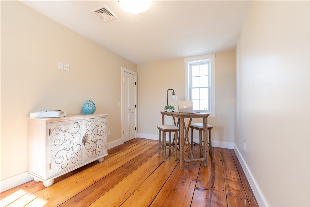 2211 Mendon Road Cumberland, RI 02864 - Photo 5 of 36