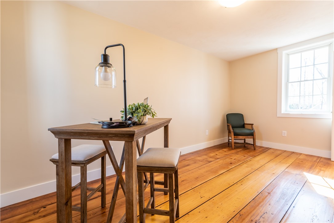 2211 Mendon Road Cumberland, RI 02864 - Photo 7 of 36