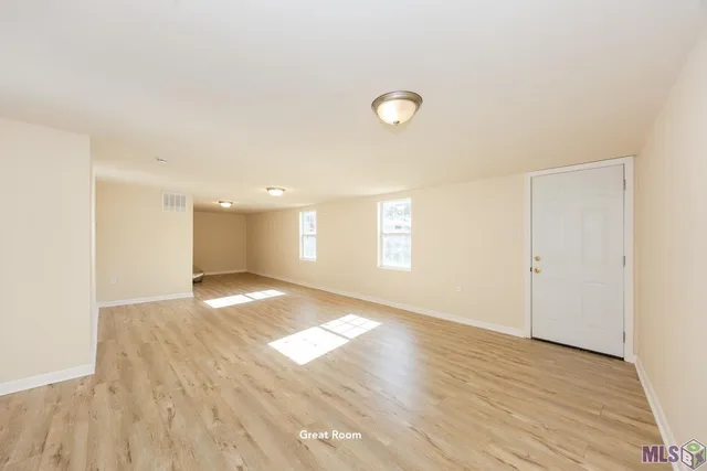 $239,000 | 811 Ave D, Port Allen, LA 70767