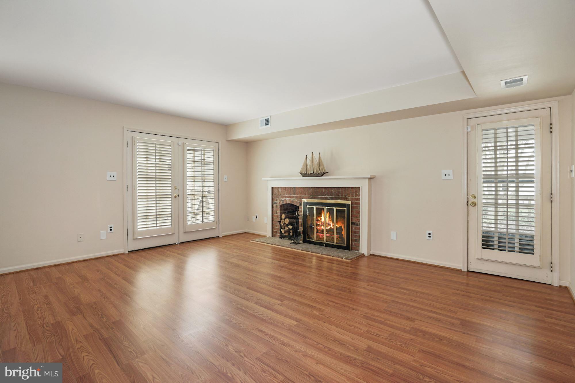 9211 Ivanhoe Road Fort Washington, MD 20744 - Photo 6 of 45 Wood burning Fireplace. VIRTUAL FIRE for Photos