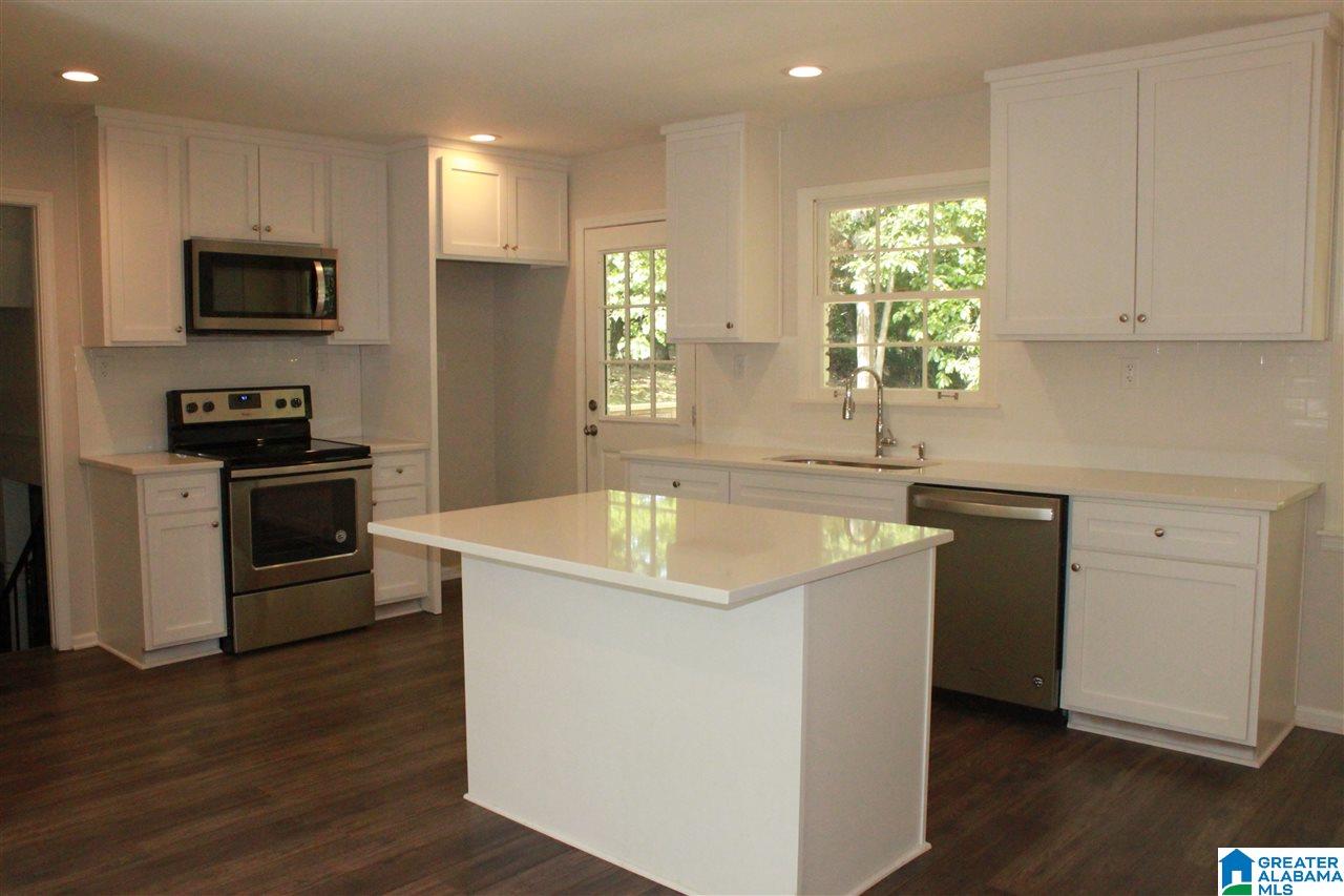 1213 Old Oak Road Birmingham, AL 35235 - Photo 5 of 15