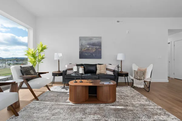 $925,000 | 1939 Central Avenue, Unit 401, Chattanooga, TN 37408