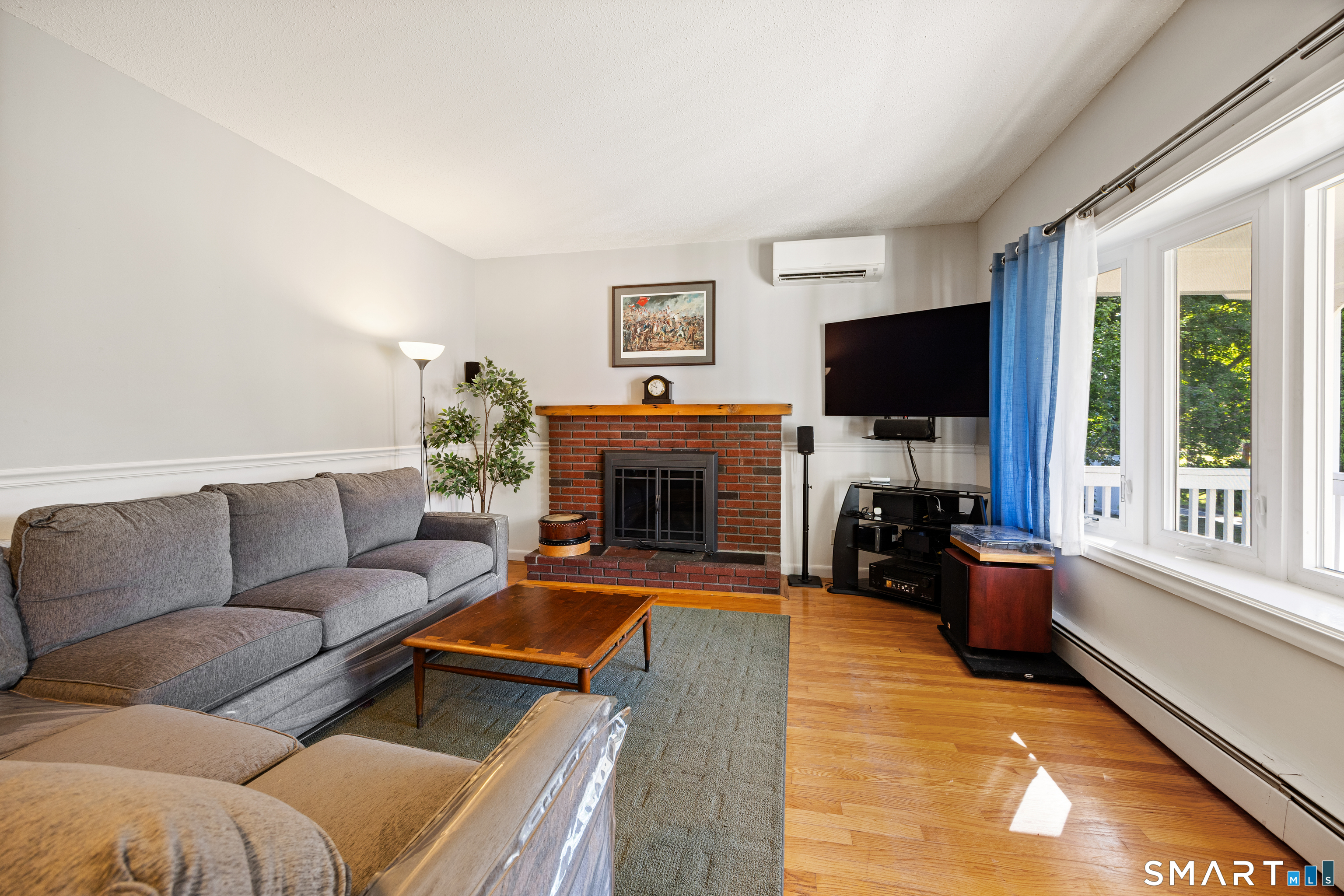 340 Middletown Avenue North Haven, CT 06473 - Photo 8 of 39