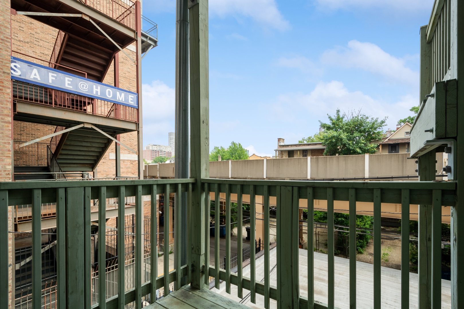 3631 North Sheffield Avenue, Unit 2 Chicago, IL 60613 - Photo 21 of 23 a view of a balcony with lake view