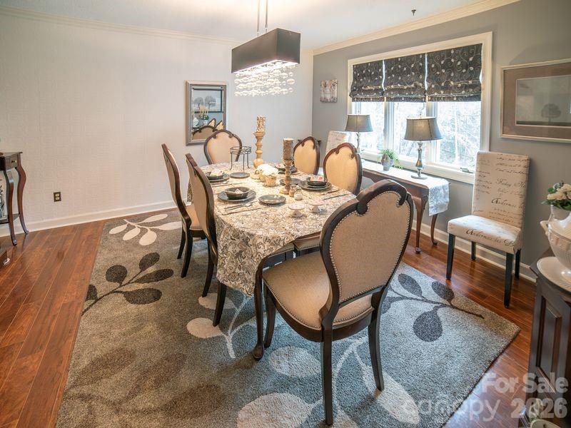 40 Old Field Road Taylorsville, NC 28681 - Photo 12 of 30 a dining room with furniture and window
