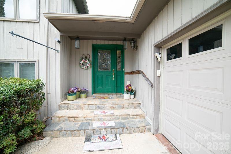 40 Old Field Road Taylorsville, NC 28681 - Photo 6 of 30 a front view of a house with a garden