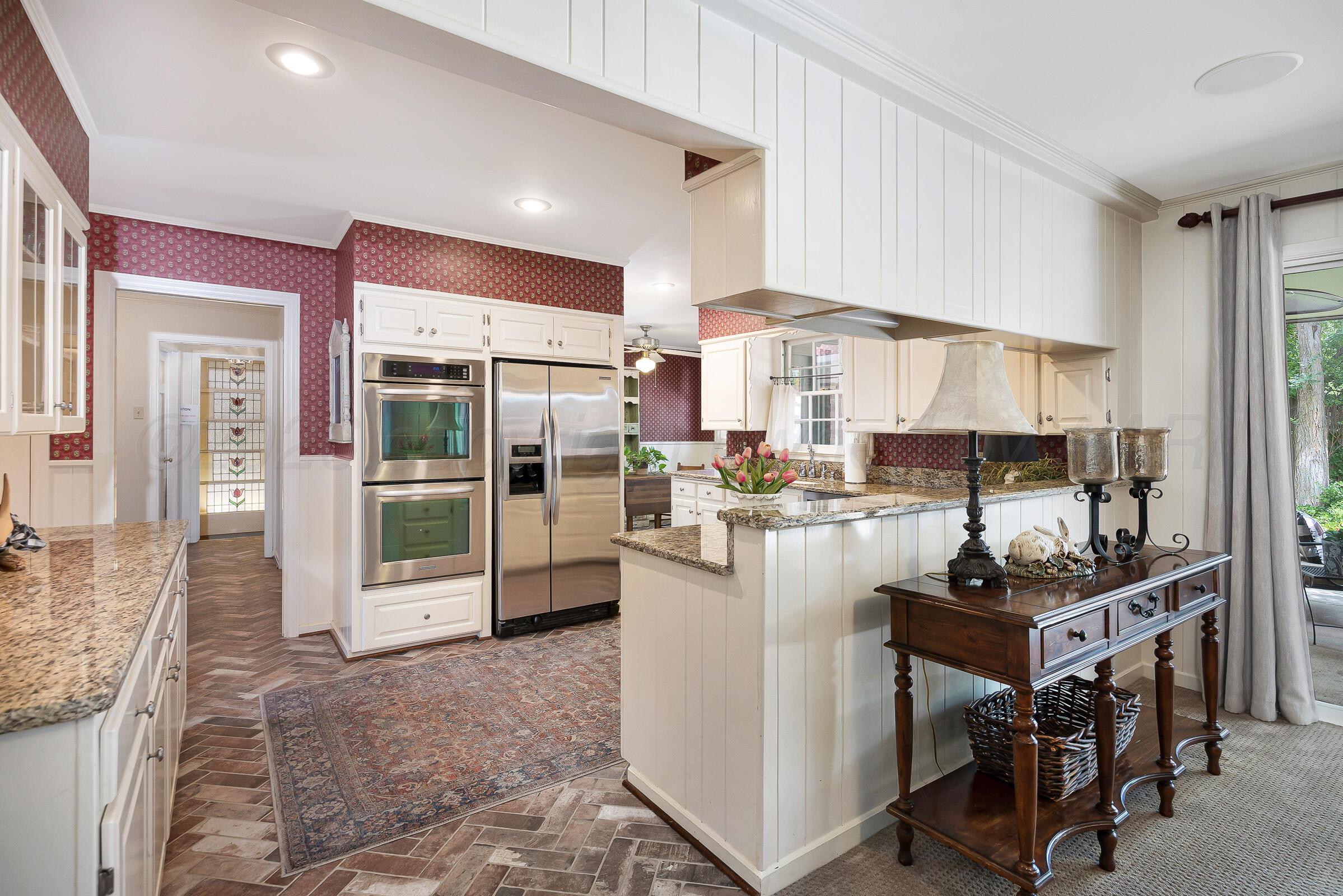3701 South Virginia Street Amarillo, TX 79109 - Photo 12 of 43 12-Kitchen