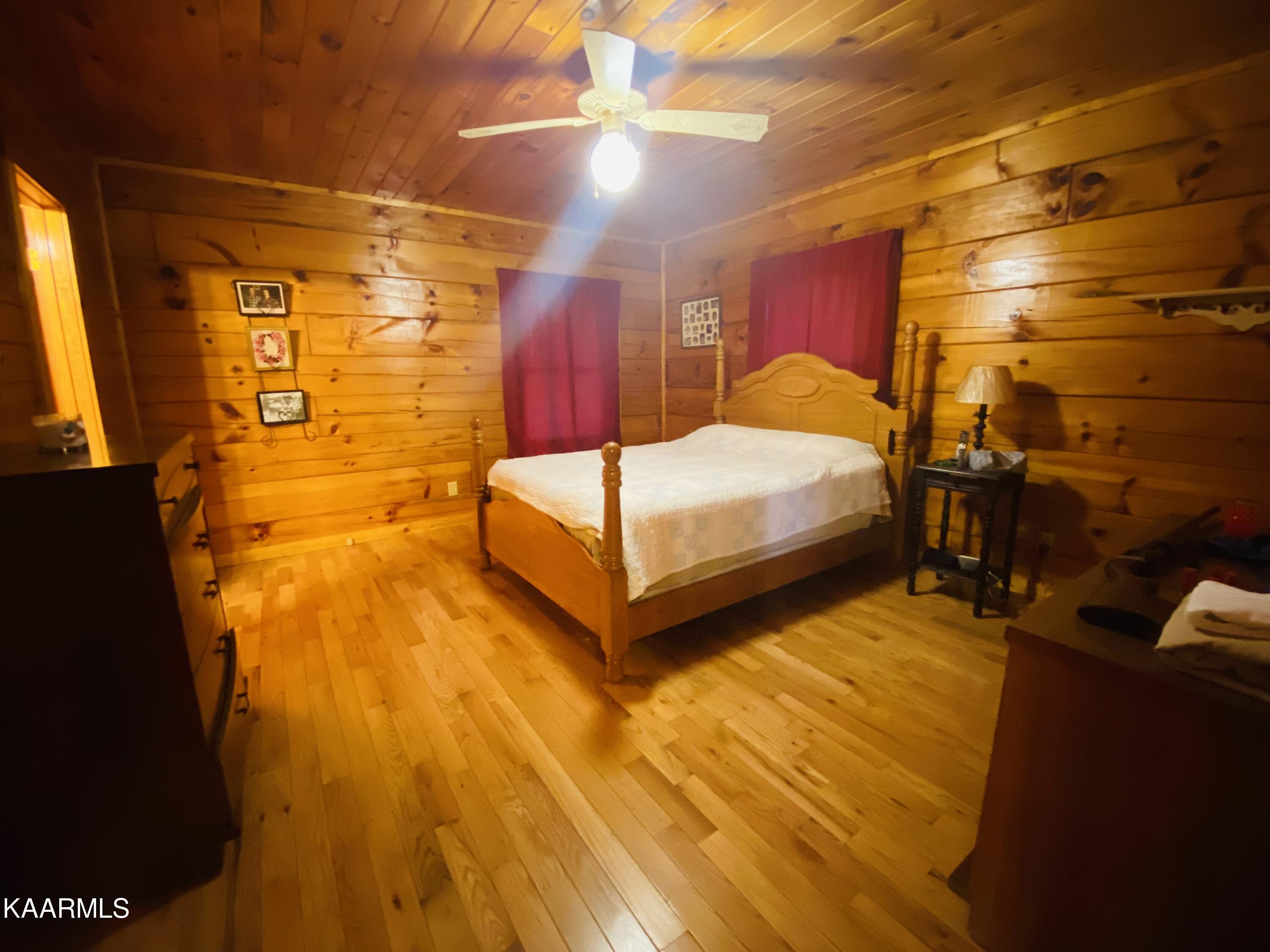 140 Dye Road Madisonville, TN 37354 - Photo 28 of 36 Master bedroom