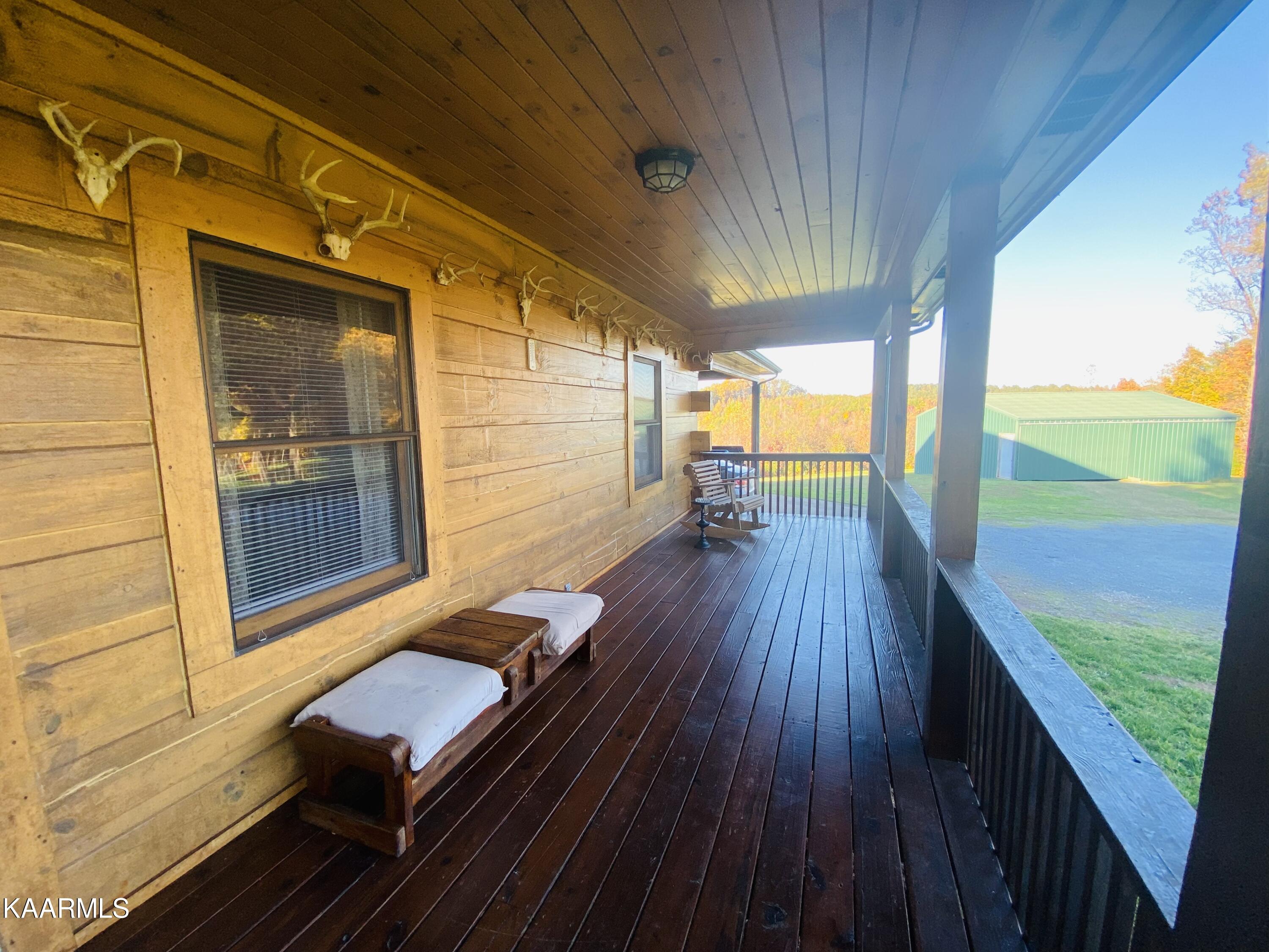 140 Dye Road Madisonville, TN 37354 - Photo 8 of 36 Right front deck
