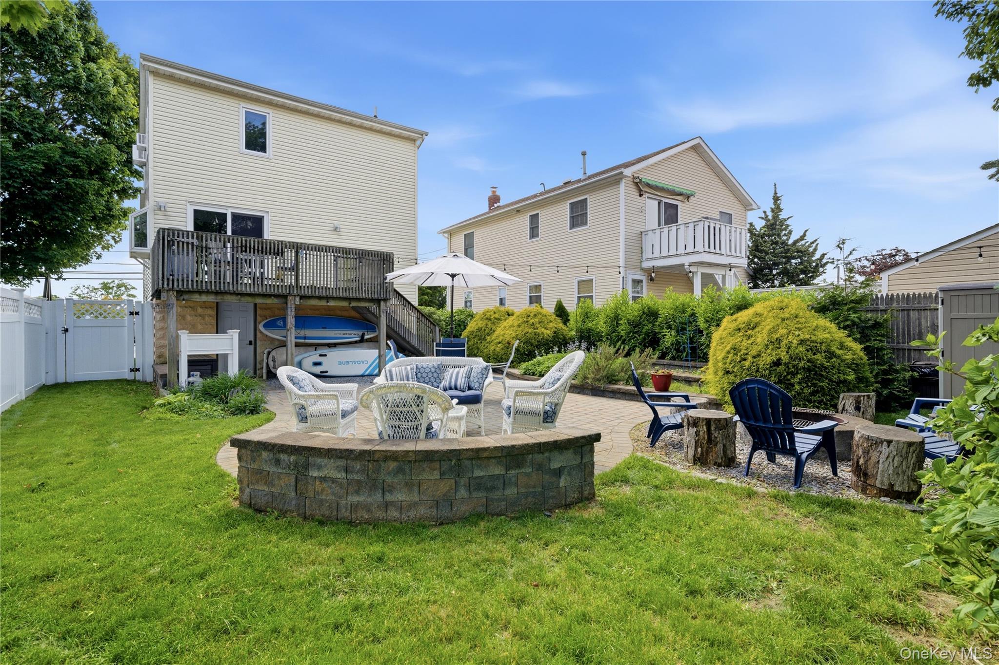 107 East Shore Road Lindenhurst, NY 11757 - Photo 6 of 36