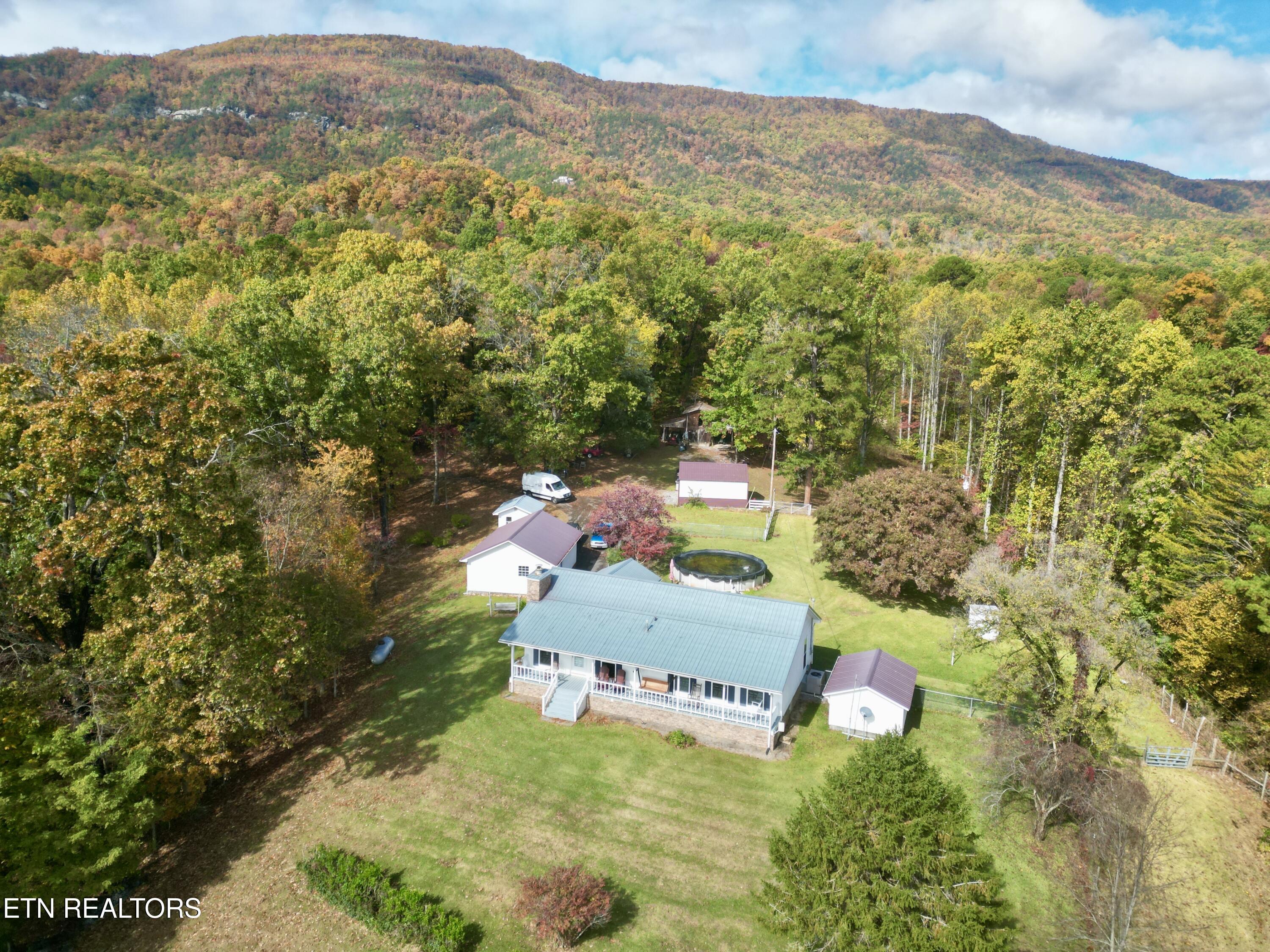 990 Roman Way Cosby, TN 37722 - Photo 9 of 26 9