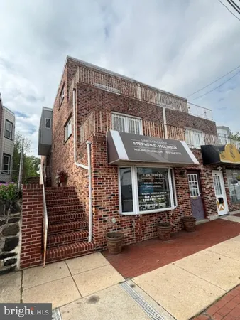 $325,000 | 227 MacDade Boulevard, Collingdale, PA 19023