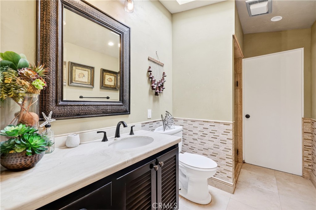 8 Monarch Bay Drive Dana Point, CA 92629 - Photo 23 of 47