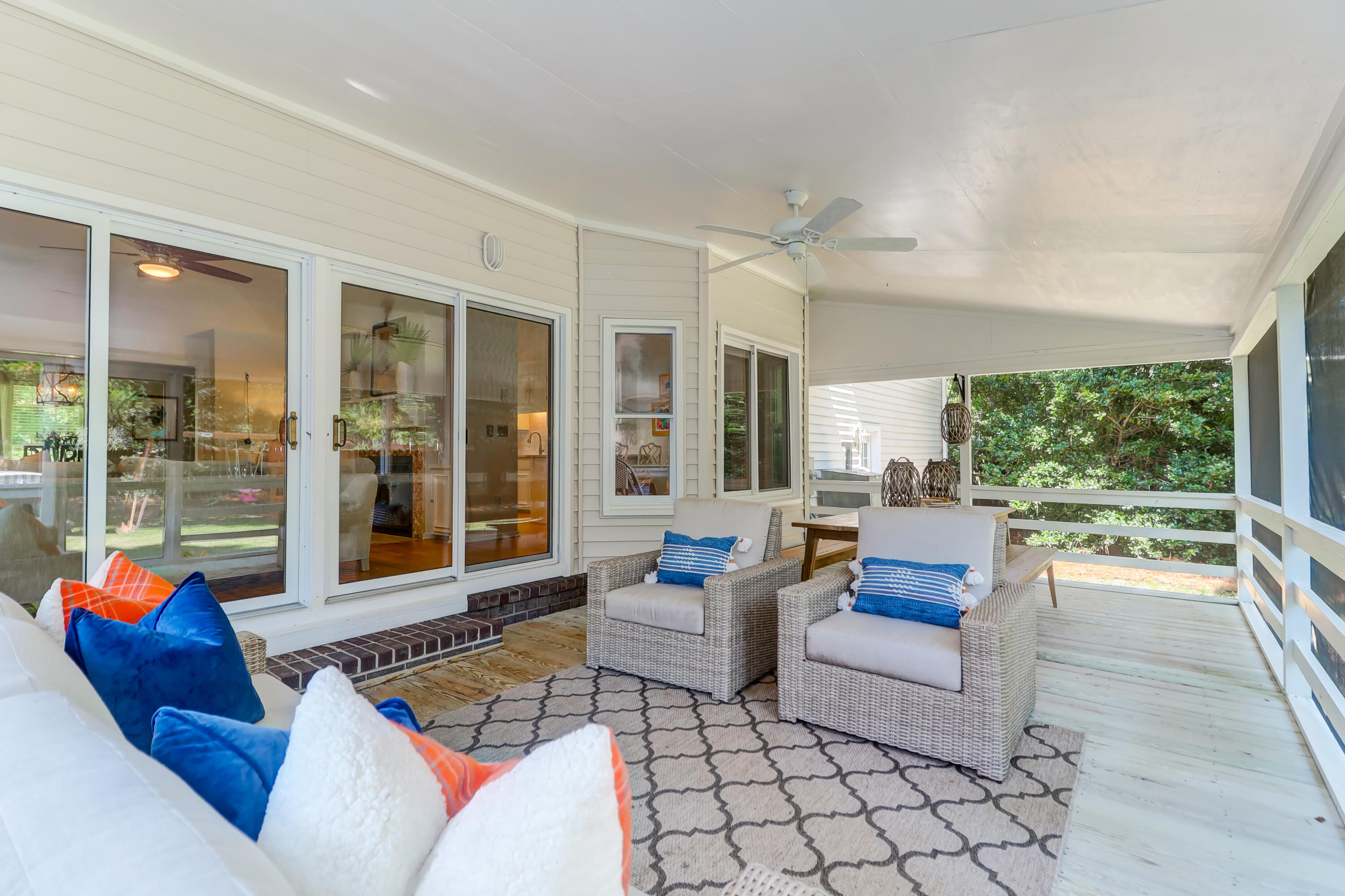 660 Old Plantation Road Charleston, SC 29412 - Photo 20 of 31 Screened Porch