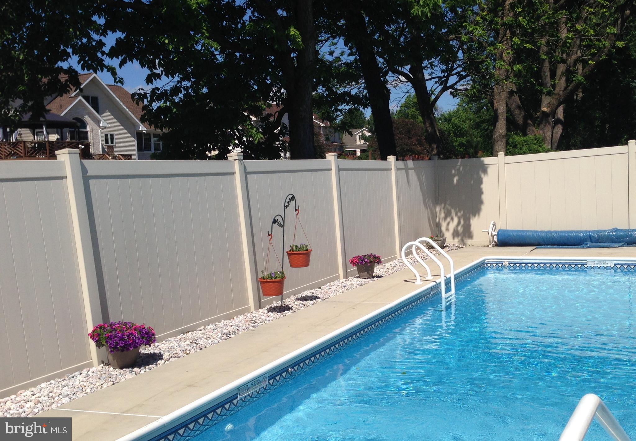 6418 Taunton Road Harrisburg, PA 17111 - Photo 28 of 39 a bathroom with a sink and a tub