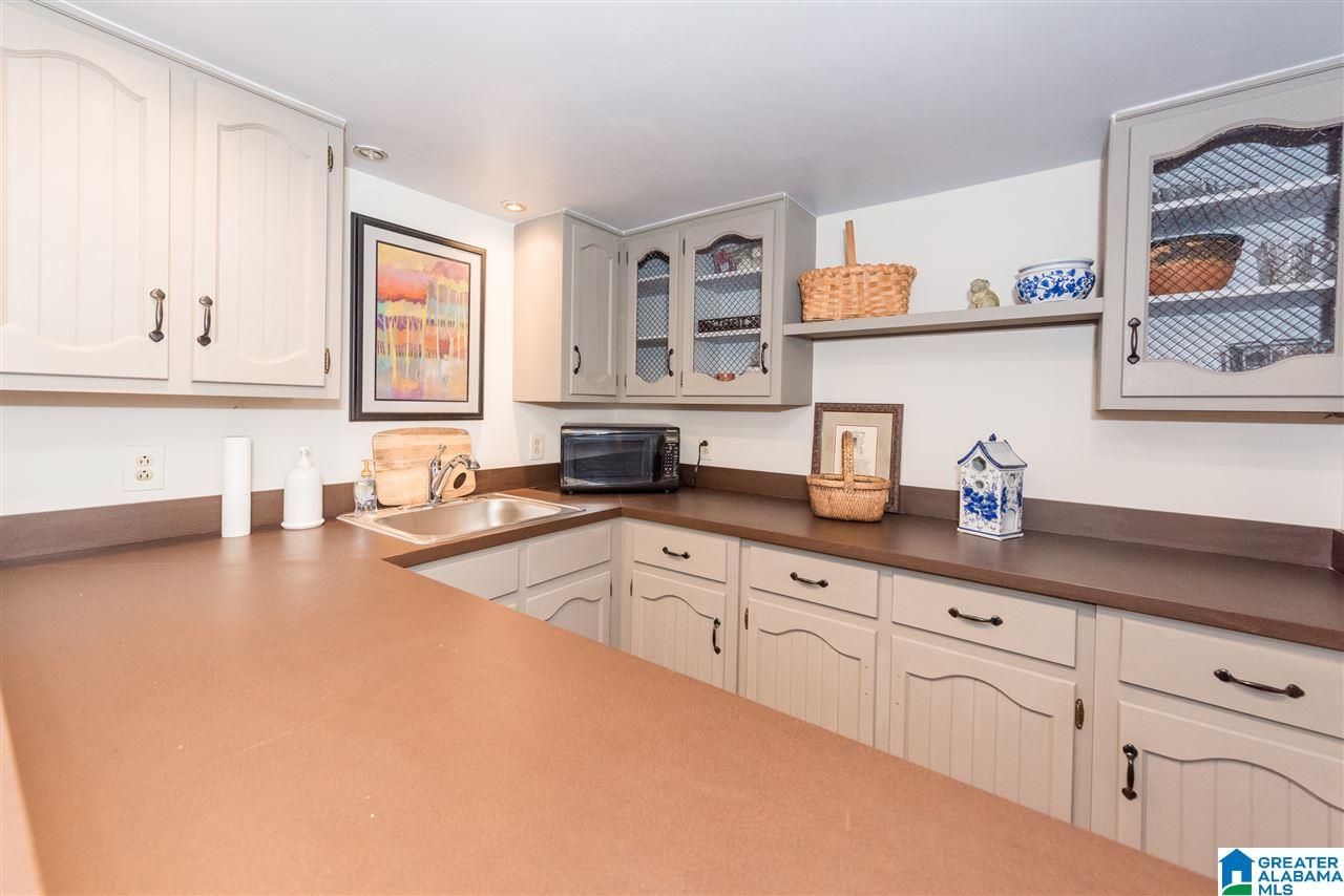 2140 Partridge Berry Road Birmingham, AL 35244 - Photo 28 of 47