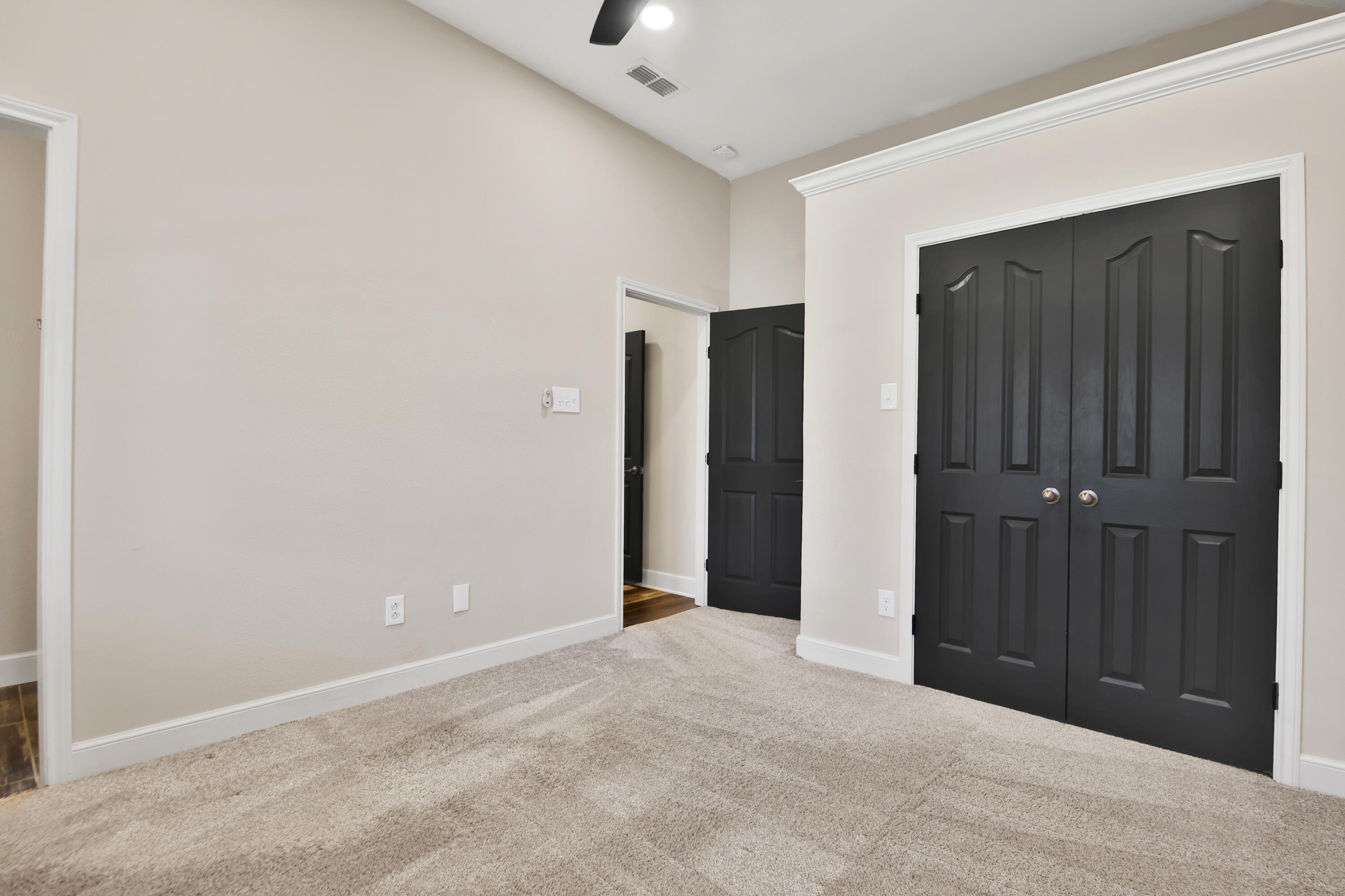 4701 109th Place Lubbock, TX 79424 - Photo 26 of 42 an empty room with closet area