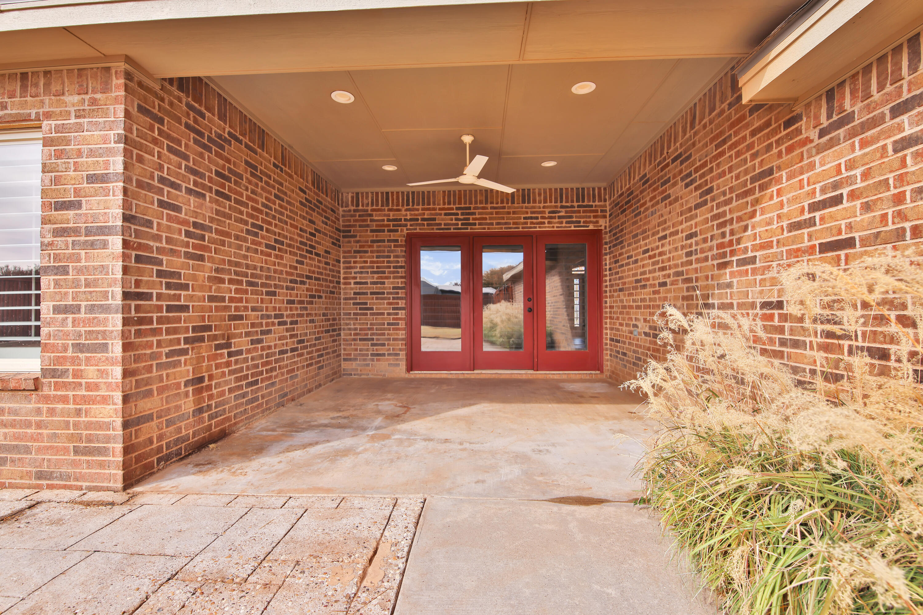 4701 109th Place Lubbock, TX 79424 - Photo 40 of 42 a view of entrance door of the building