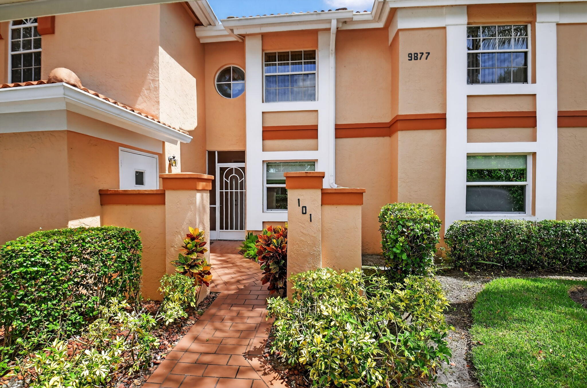 9877 Seacrest Circle, Unit 101 Boynton Beach, FL 33437 - Photo 2 of 39 9877 Seacrest Circle 101