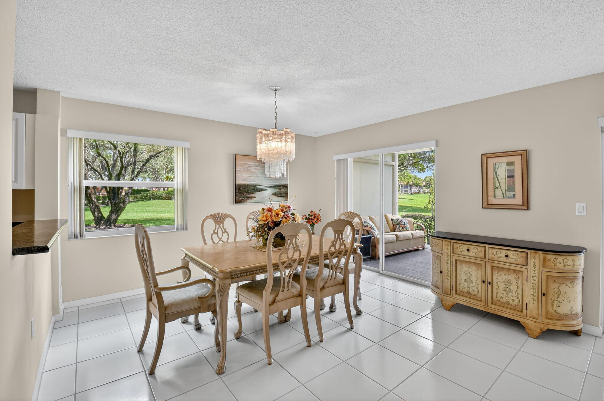 9877 Seacrest Circle, Unit 101 Boynton Beach, FL 33437 - Photo 6 of 39 Dining Room