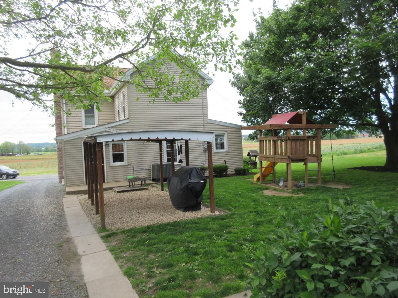 165 Short Road Stevens, PA 17578 - Photo 4 of 19