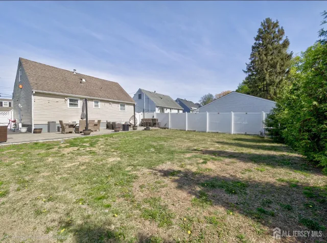 $495,000 | 7 Kenneth Avenue, Sayreville, NJ 08859