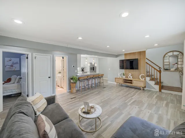 $495,000 | 7 Kenneth Avenue, Sayreville, NJ 08859