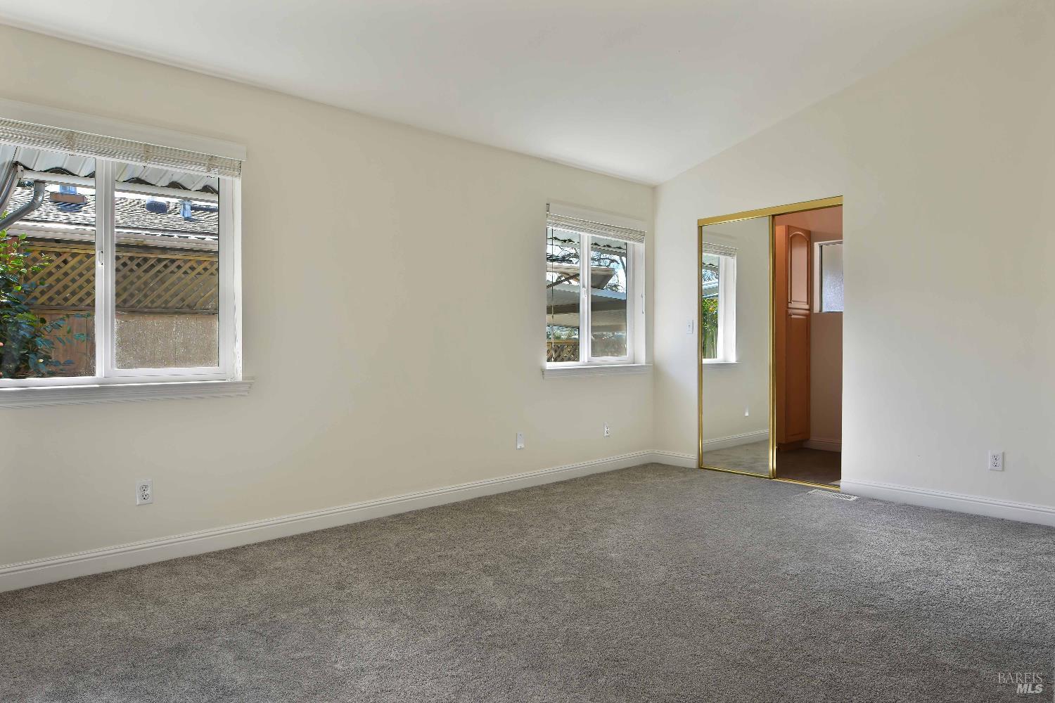 12 Del Rio Court St. Helena, CA 94574 - Photo 15 of 31