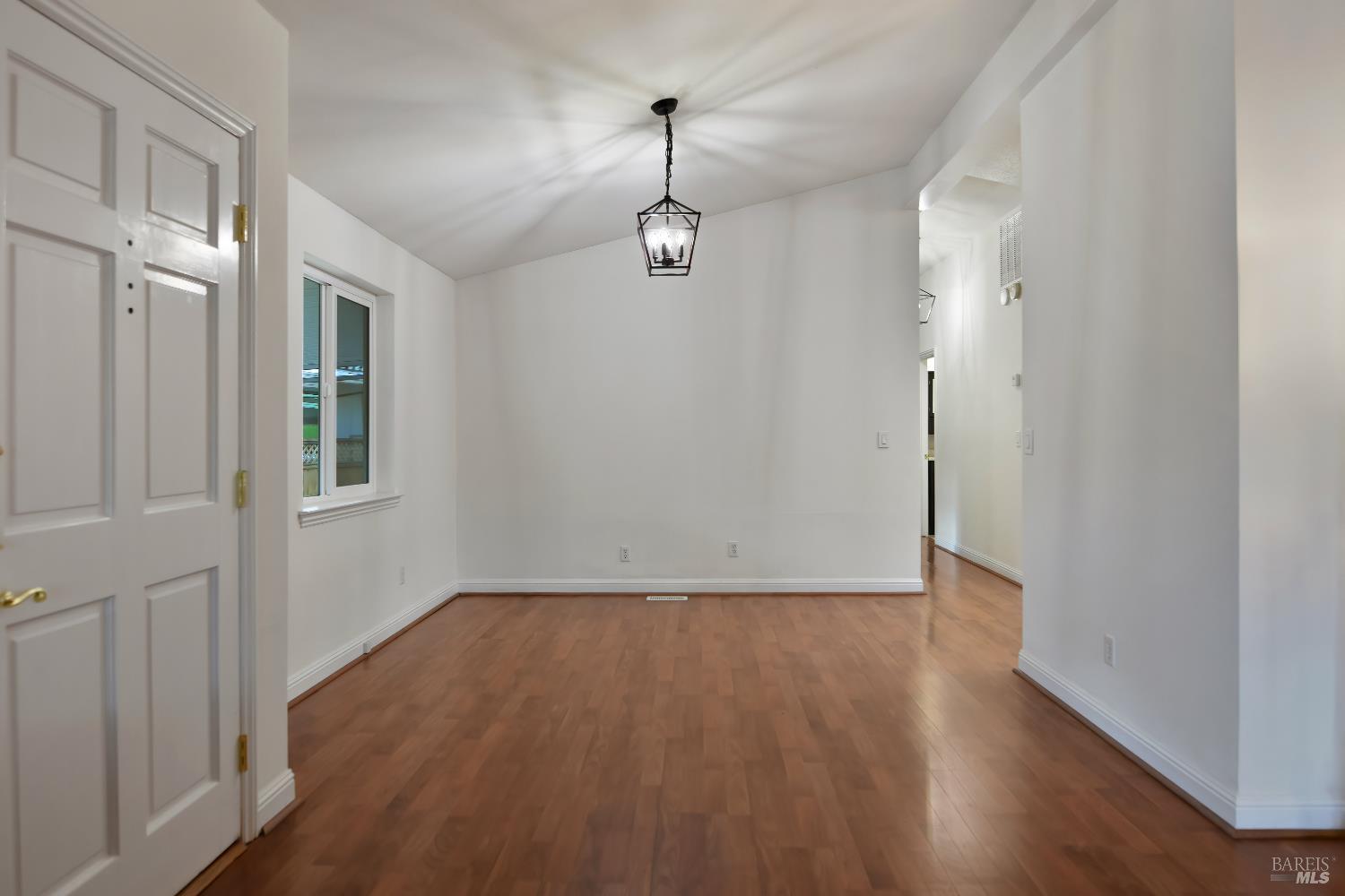 12 Del Rio Court St. Helena, CA 94574 - Photo 10 of 31