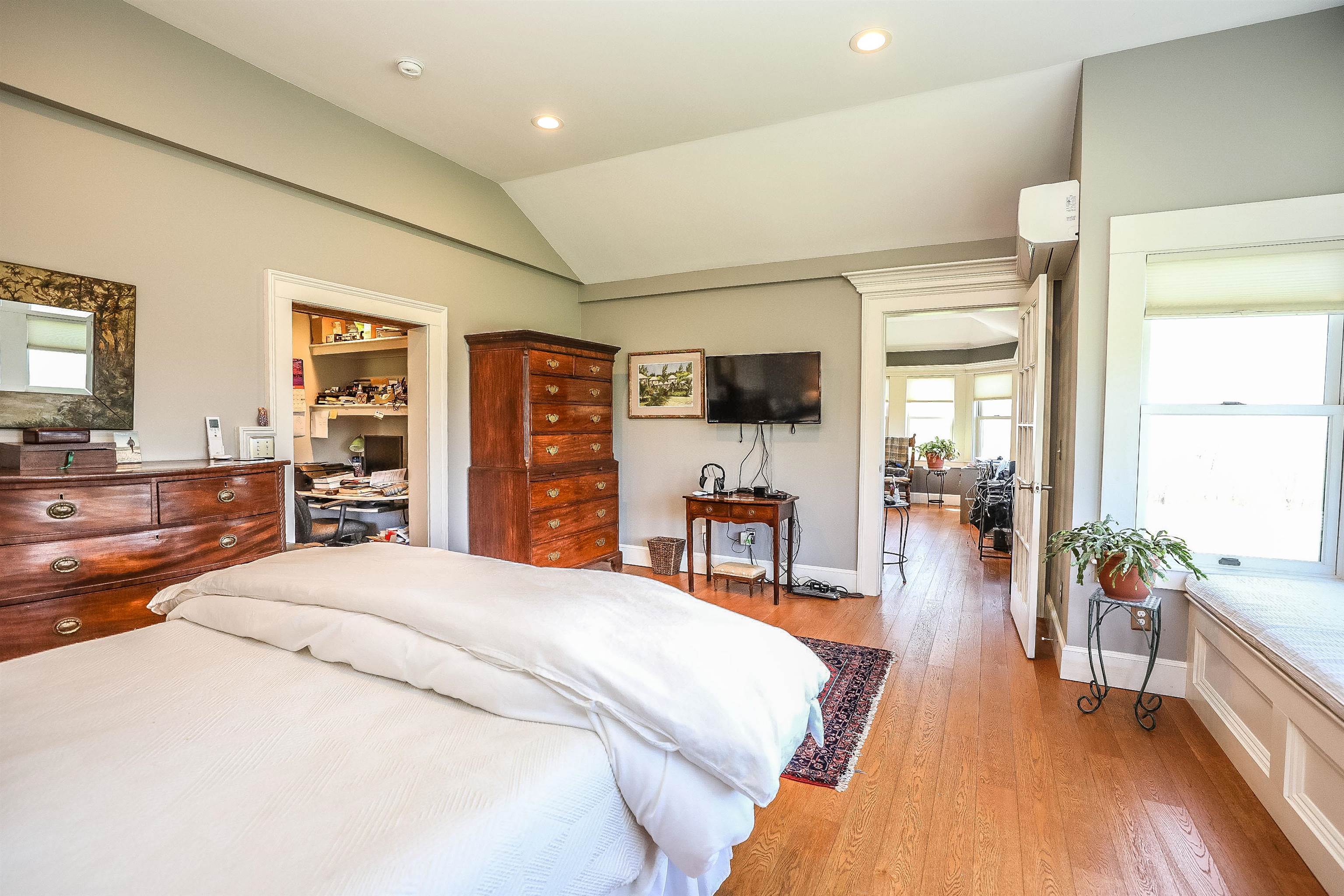 44-46 Chestnut Hill Road Amherst, NH 03031 - Photo 17 of 40