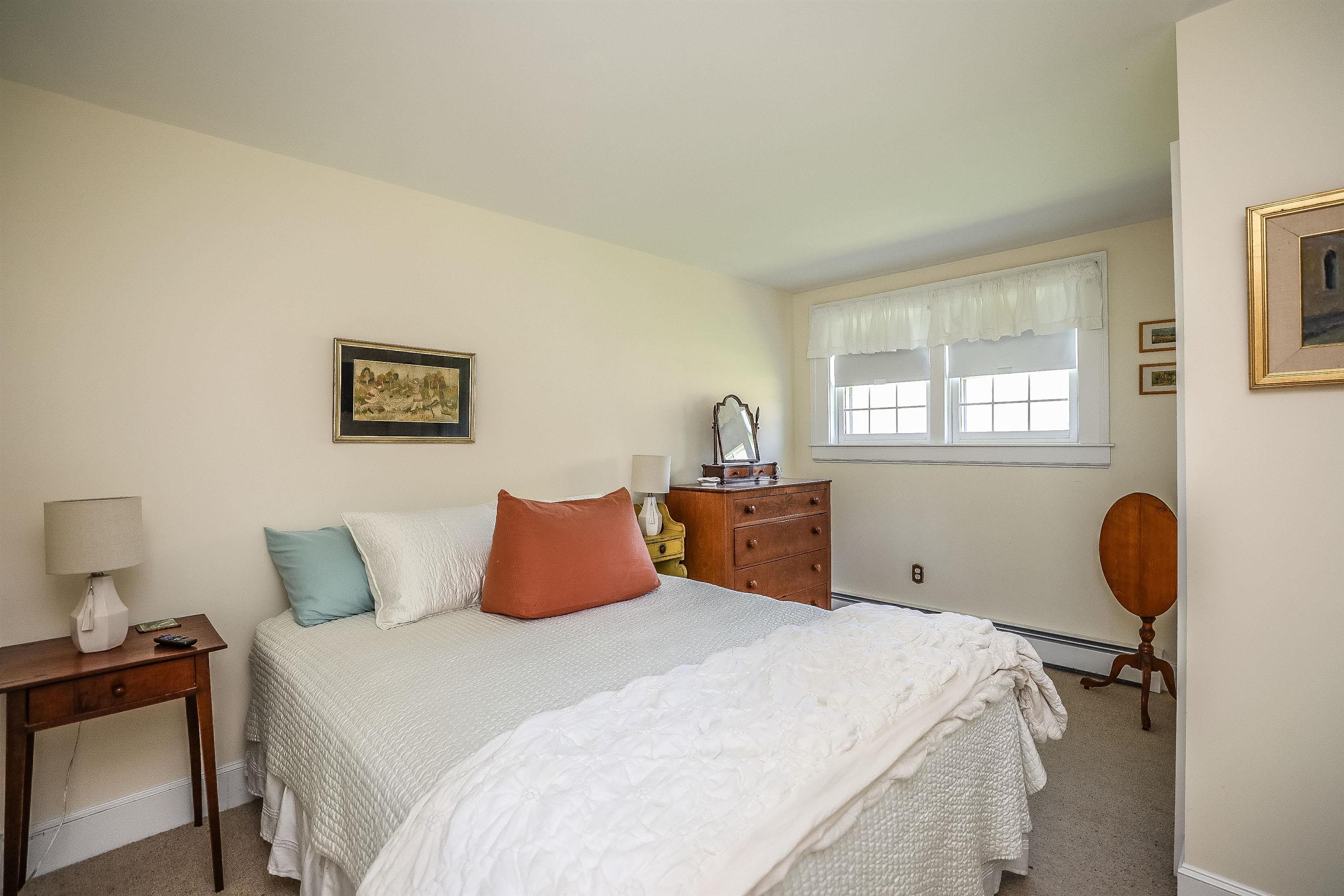 44-46 Chestnut Hill Road Amherst, NH 03031 - Photo 27 of 40