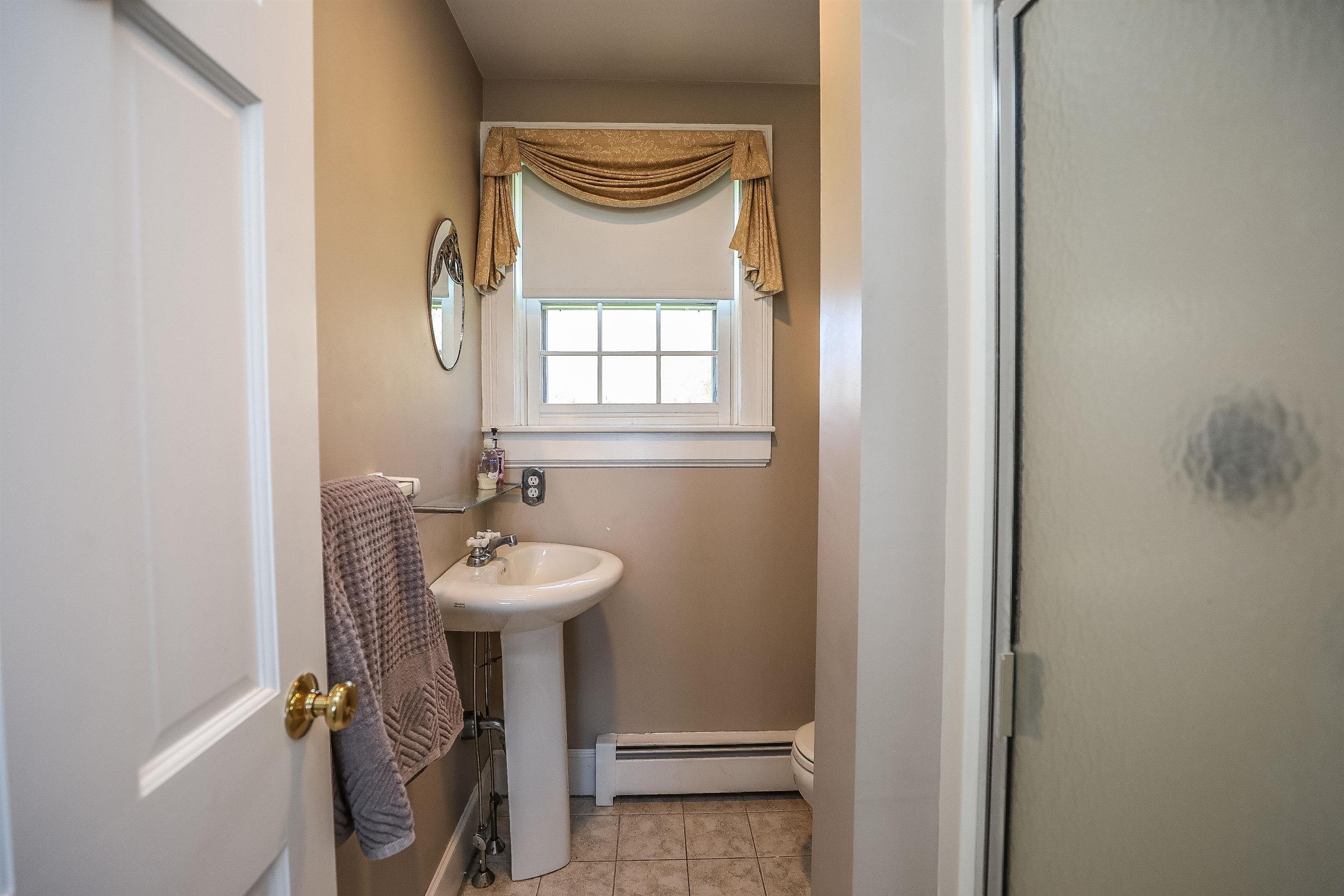 44-46 Chestnut Hill Road Amherst, NH 03031 - Photo 28 of 40