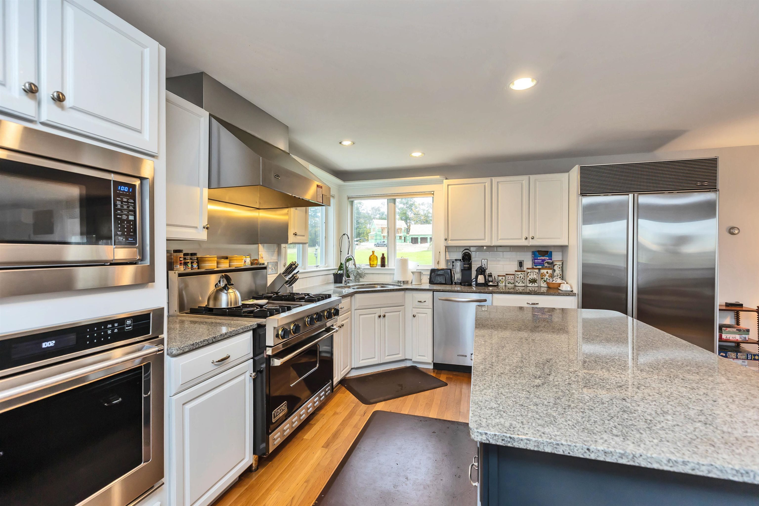 44-46 Chestnut Hill Road Amherst, NH 03031 - Photo 5 of 40