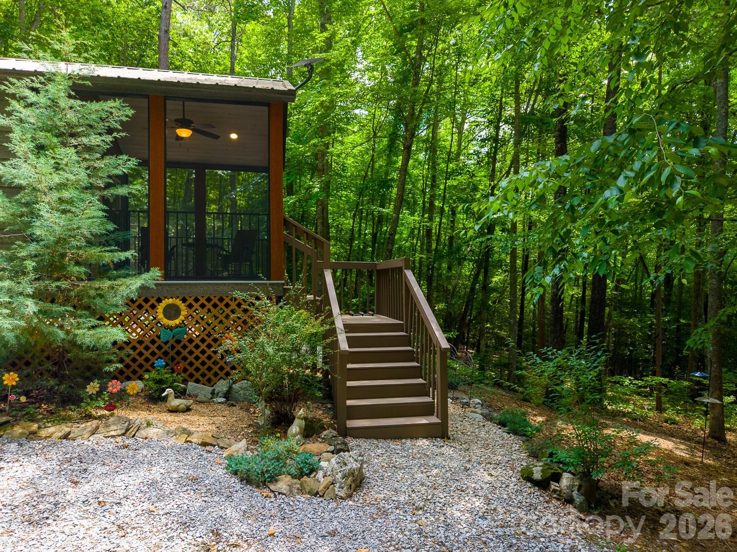 243 Jonquil Wds Road Franklin, NC 28734 - Photo 26 of 48