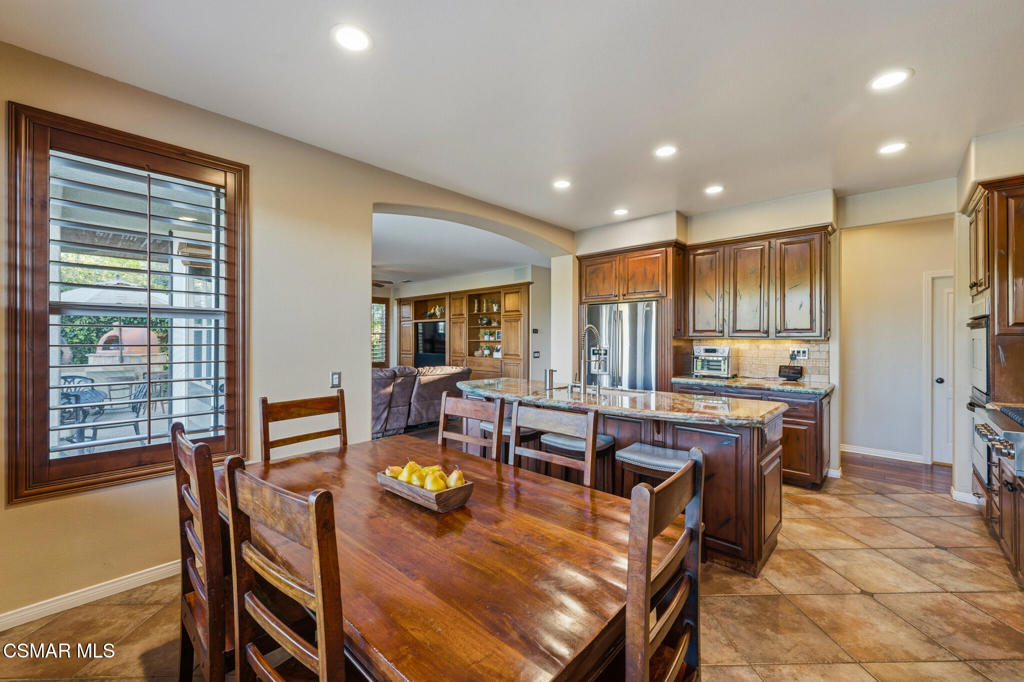 490 Peter Place Simi Valley, CA 93065 - Photo 18 of 44