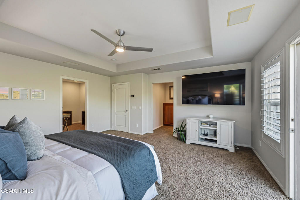 490 Peter Place Simi Valley, CA 93065 - Photo 23 of 44